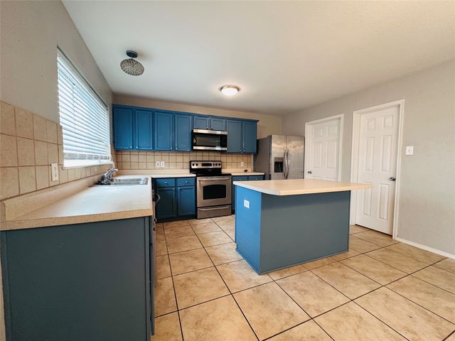 213 Spruce Trail, Forney, TX 75126