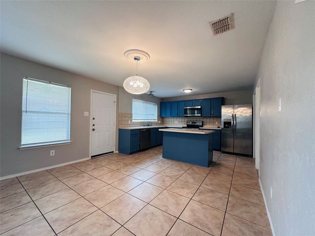 213 Spruce Trail, Forney, TX 75126