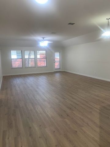 3705 Palm Drive, Fort Worth, TX 76244