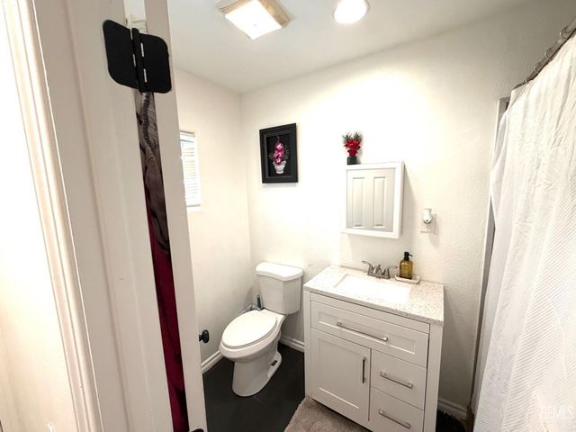 541 Stephens Drive, Bakersfield, CA 93304