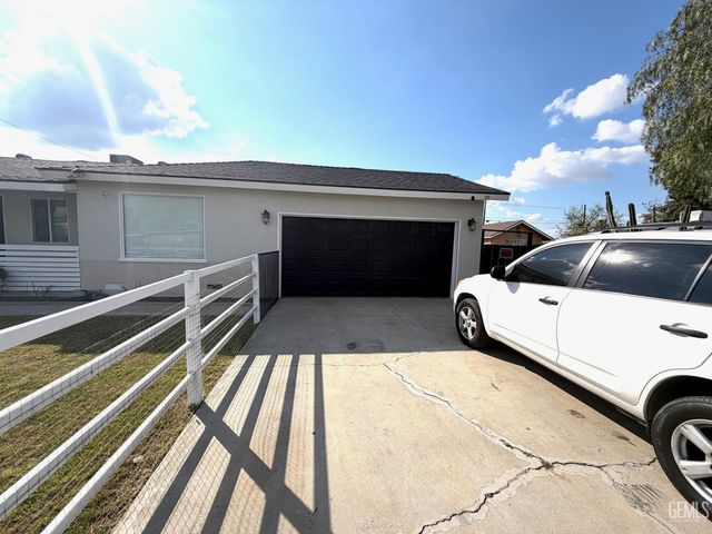 541 Stephens Drive, Bakersfield, CA 93304