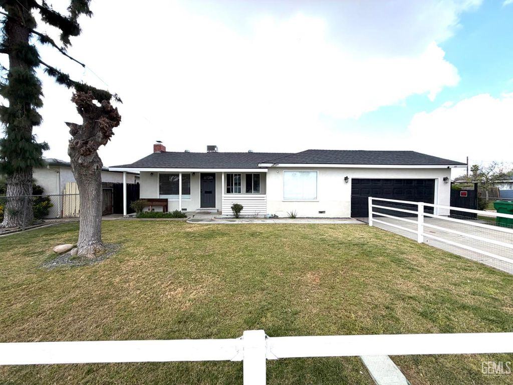 541 Stephens Drive, Bakersfield, CA 93304