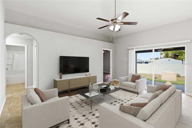 6336 FLORIDA CIRCLE W, Apollo Beach, FL 33572