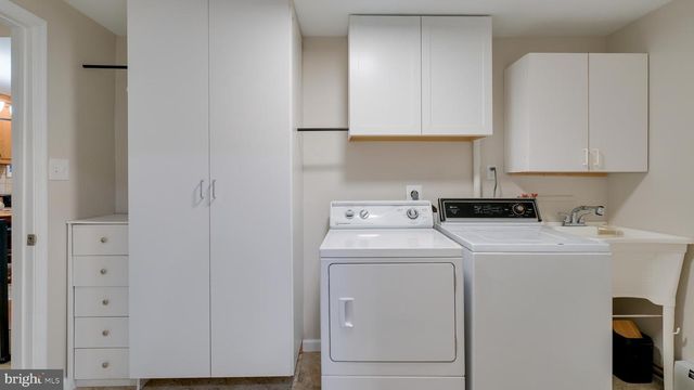 7 BROADALE CT, Doylestown, PA 18901