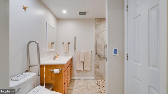 7 BROADALE CT, Doylestown, PA 18901