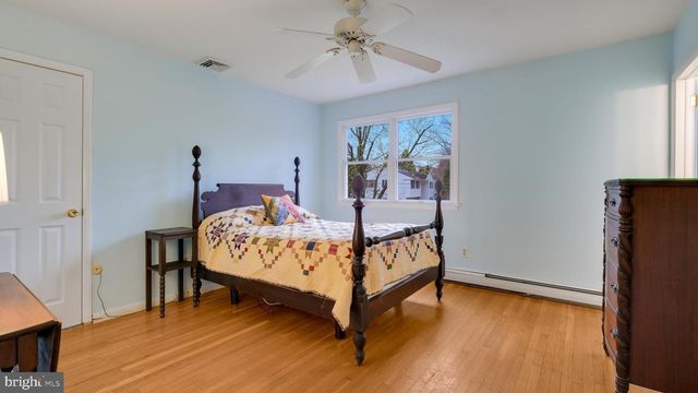 7 BROADALE CT, Doylestown, PA 18901