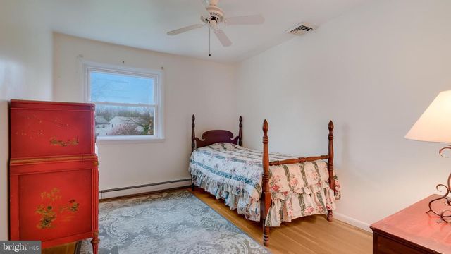 7 BROADALE CT, Doylestown, PA 18901