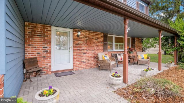 7 BROADALE CT, Doylestown, PA 18901