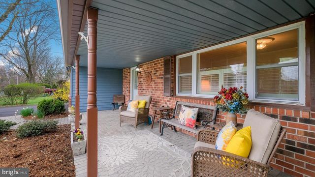 7 BROADALE CT, Doylestown, PA 18901