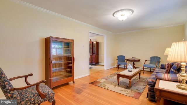 7 BROADALE CT, Doylestown, PA 18901