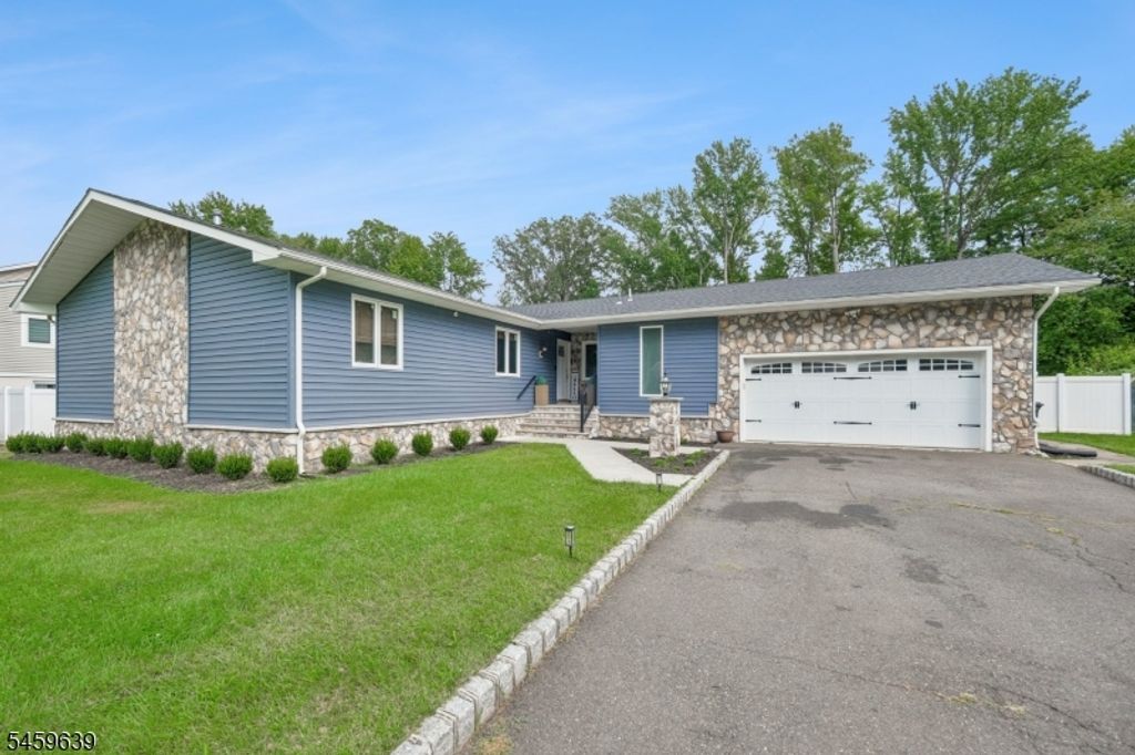 41 Carlos Dr, Fairfield Twp., NJ 07004 — exterior