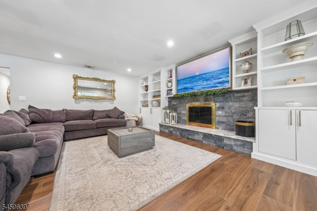 41 Carlos Dr, Fairfield Twp., NJ 07004 — photo 4