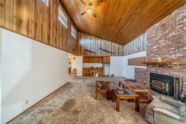 6474 Macapa, Phelan, CA 92371