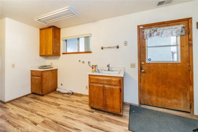 6474 Macapa, Phelan, CA 92371