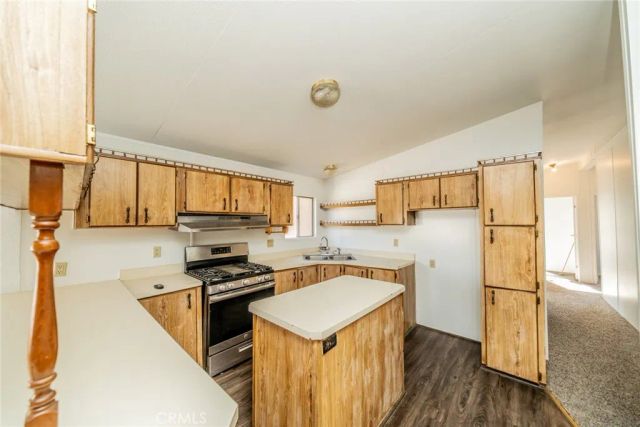 6474 Macapa, Phelan, CA 92371