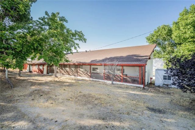 6474 Macapa, Phelan, CA 92371