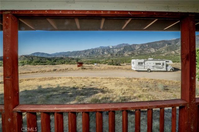 6474 Macapa, Phelan, CA 92371