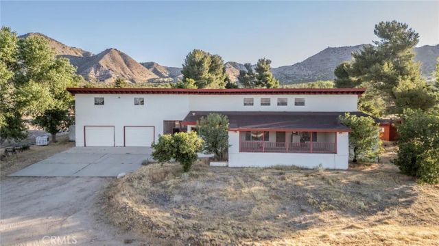 6474 Macapa, Phelan, CA 92371