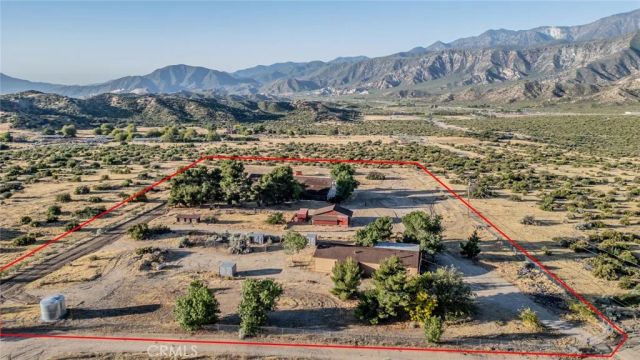 6474 Macapa, Phelan, CA 92371