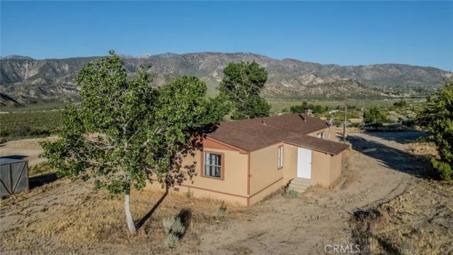 6474 Macapa, Phelan, CA 92371