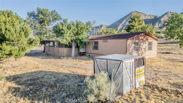6474 Macapa, Phelan, CA 92371