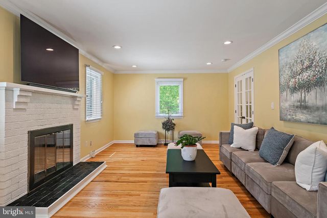 1126 MAINSAIL DR, Annapolis, MD 21403