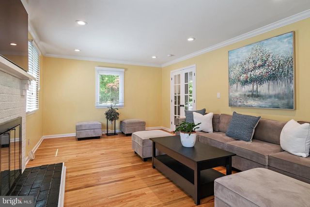 1126 MAINSAIL DR, Annapolis, MD 21403