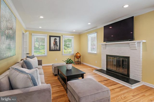 1126 MAINSAIL DR, Annapolis, MD 21403