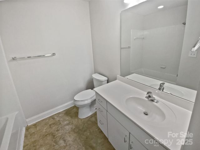 1043 Park West Drive, Charlotte, NC 28209