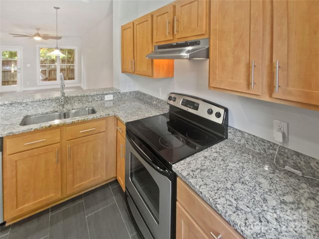 1043 Park West Drive, Charlotte, NC 28209