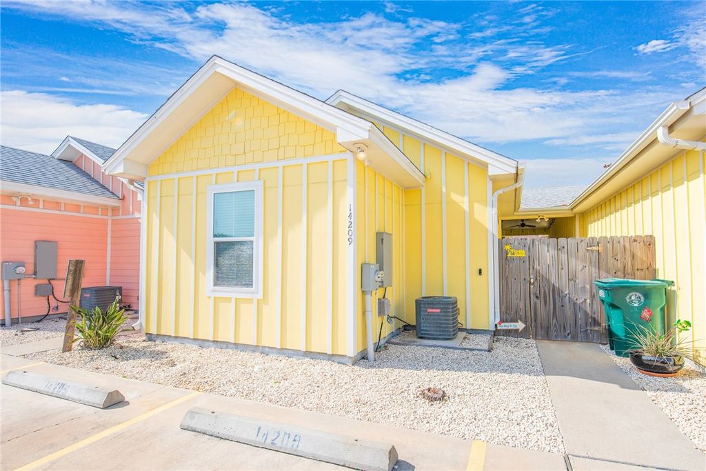 14209 Anegada Dr, Corpus Christi, TX 78418 — photo 2