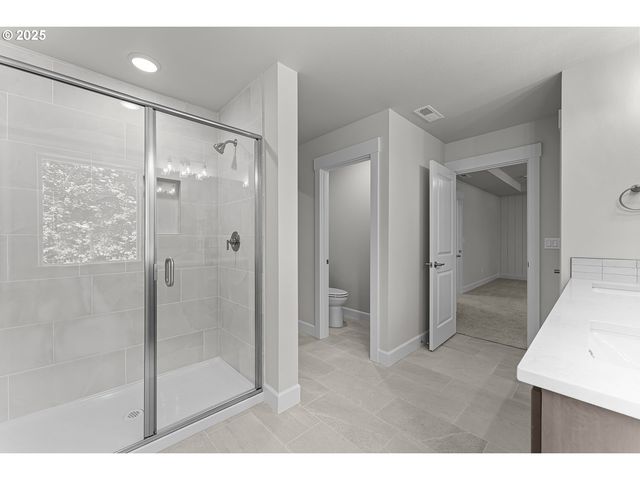 16401 Sw Cambridge Ln, Durham, OR 97224