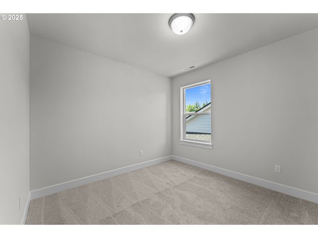 16401 Sw Cambridge Ln, Durham, OR 97224