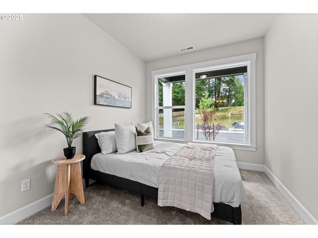 16401 Sw Cambridge Ln, Durham, OR 97224