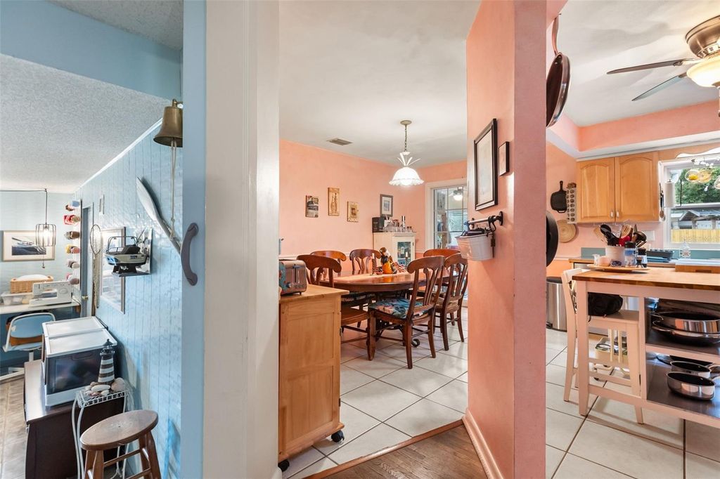 Image 25 of property listing at 4511 LONGWORTH DRIVE, Orlando, FL 32812