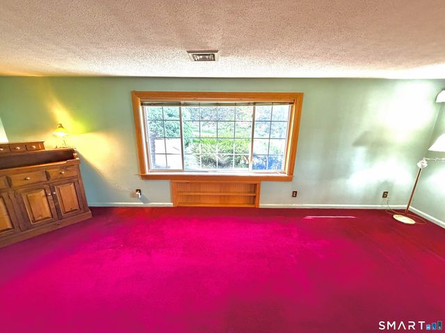 165 Huntington Road, Scotland, CT 06264
