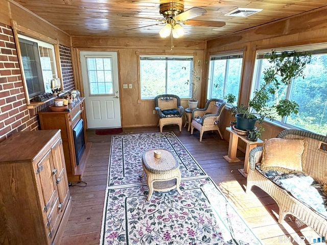 165 Huntington Road, Scotland, CT 06264
