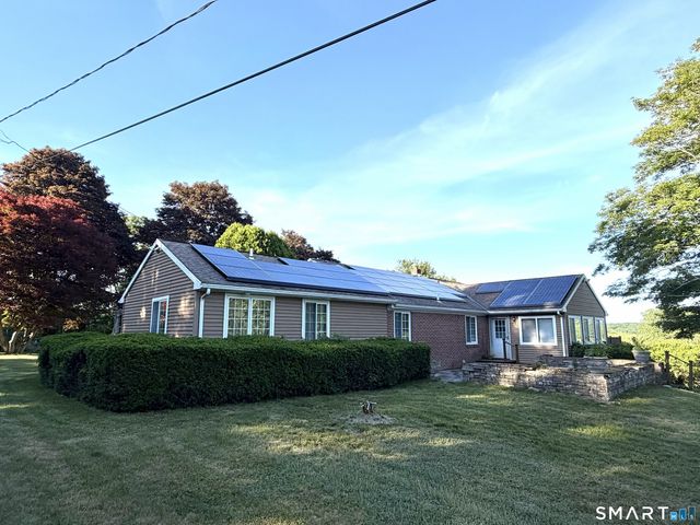 165 Huntington Road, Scotland, CT 06264