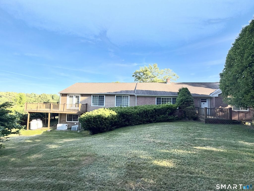 165 Huntington Road, Scotland, CT 06264