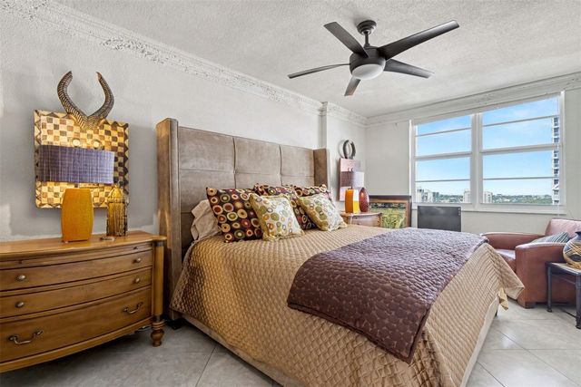 336 N Birch Road 16B, Fort Lauderdale, FL 33304