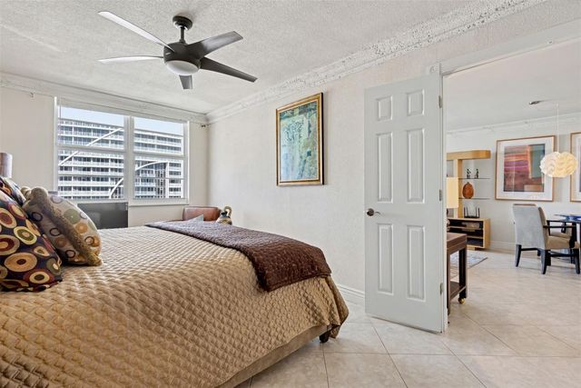 336 N Birch Road 16B, Fort Lauderdale, FL 33304