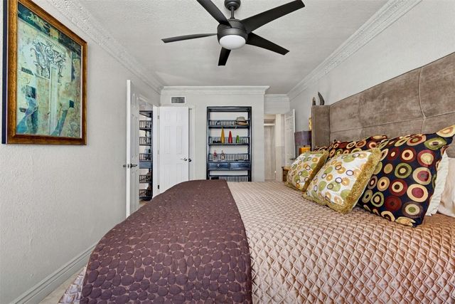 336 N Birch Road 16B, Fort Lauderdale, FL 33304