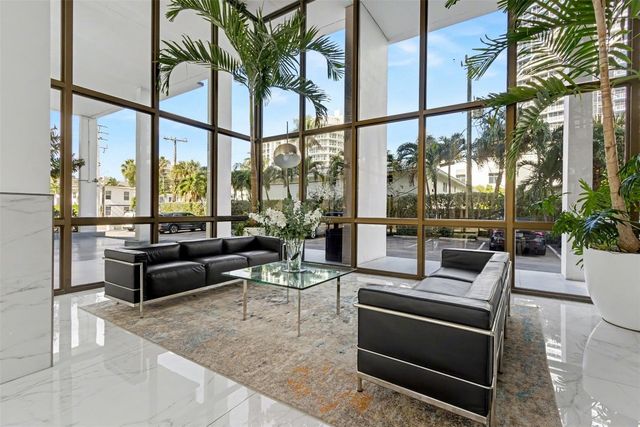 336 N Birch Road 16B, Fort Lauderdale, FL 33304