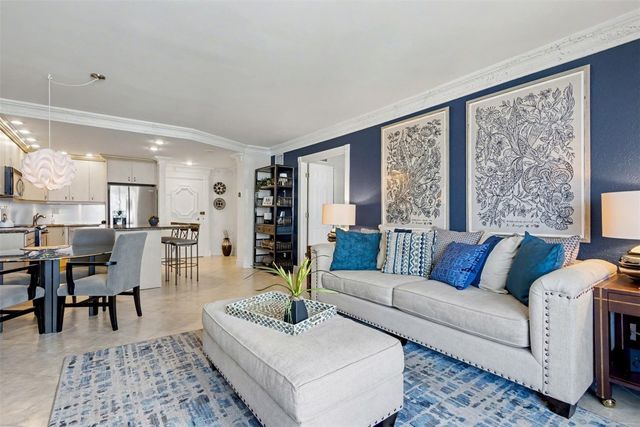 336 N Birch Road 16B, Fort Lauderdale, FL 33304