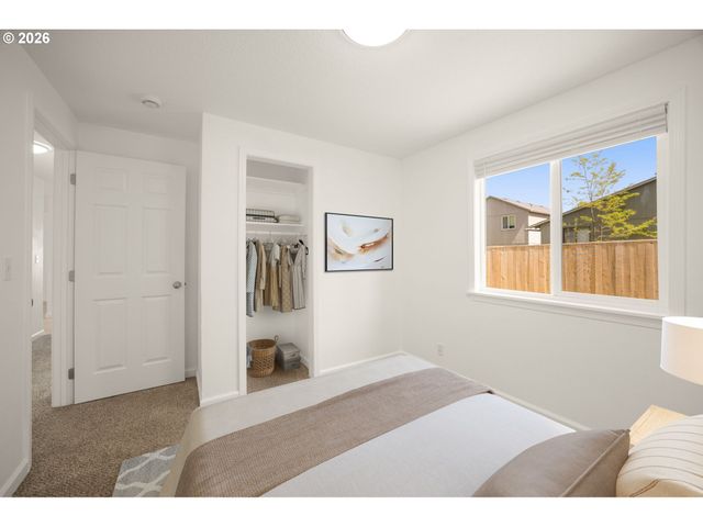 1082 Sw 179TH Ave, Beaverton, OR 97003