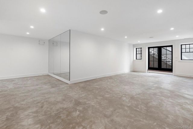 46 Towhee Trail, East Hampton, NY 11937