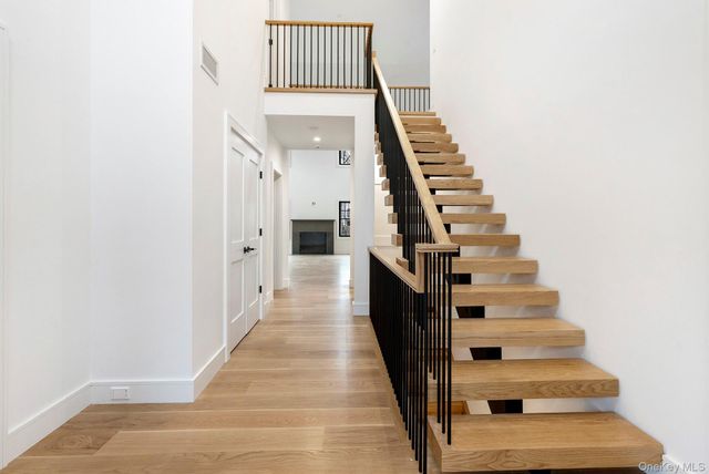 46 Towhee Trail, East Hampton, NY 11937