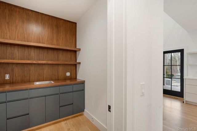 46 Towhee Trail, East Hampton, NY 11937