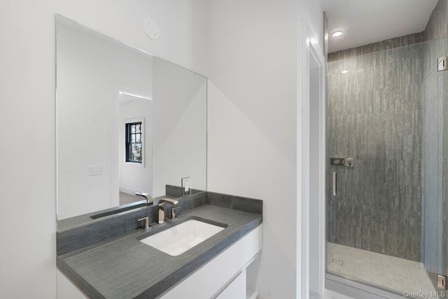 46 Towhee Trail, East Hampton, NY 11937