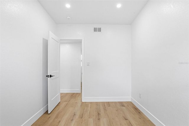 7516 ROBINDALE ROAD, Tampa, FL 33619